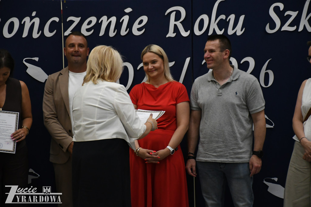 Z dumą i wzruszeniem żegnają 