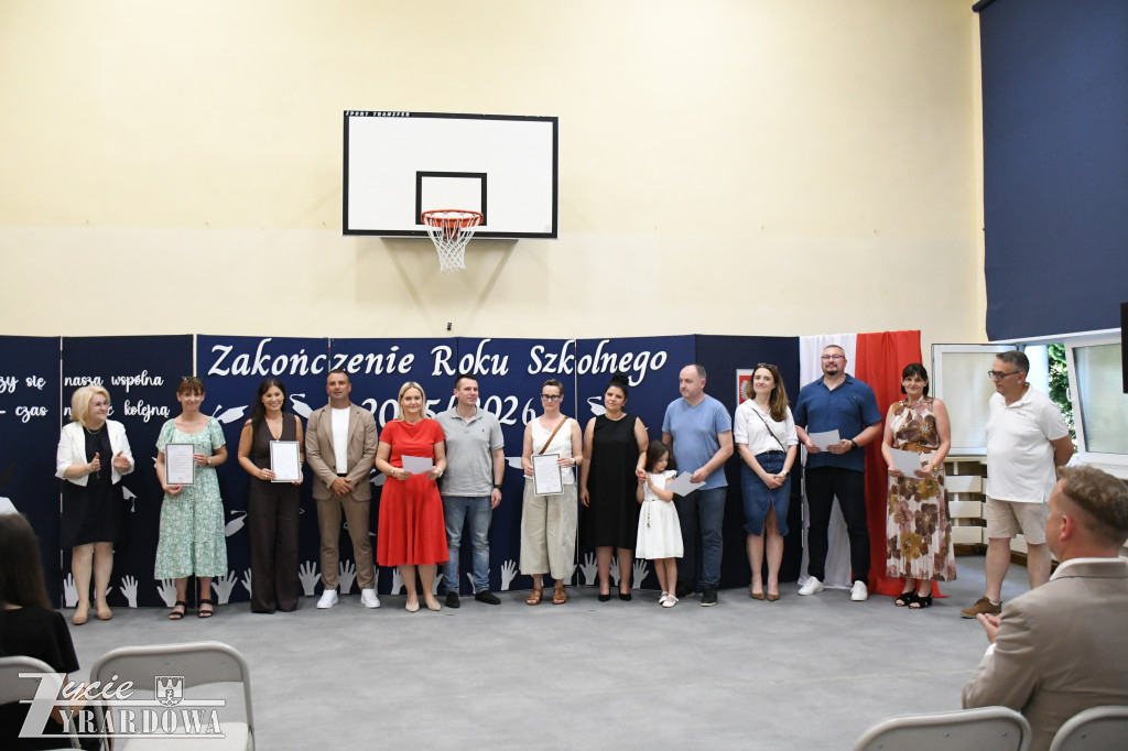 Z dumą i wzruszeniem żegnają 