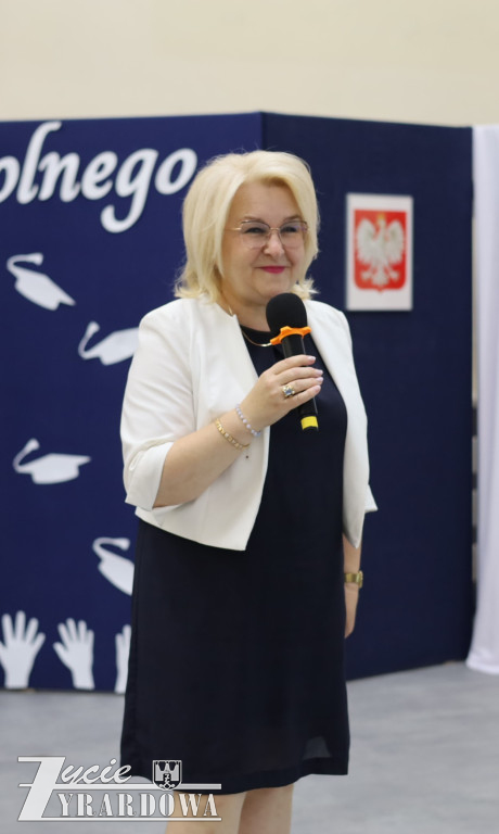 Z dumą i wzruszeniem żegnają 