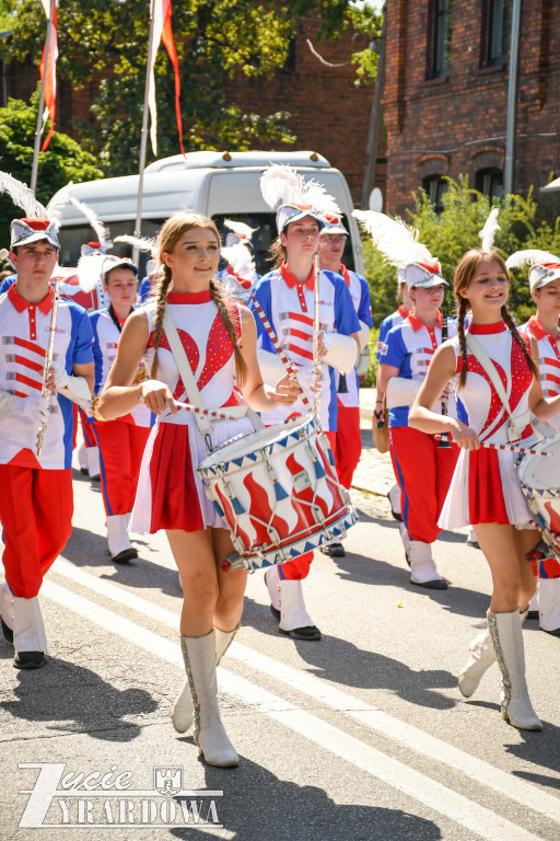Parada otwierająca Święto Lnu