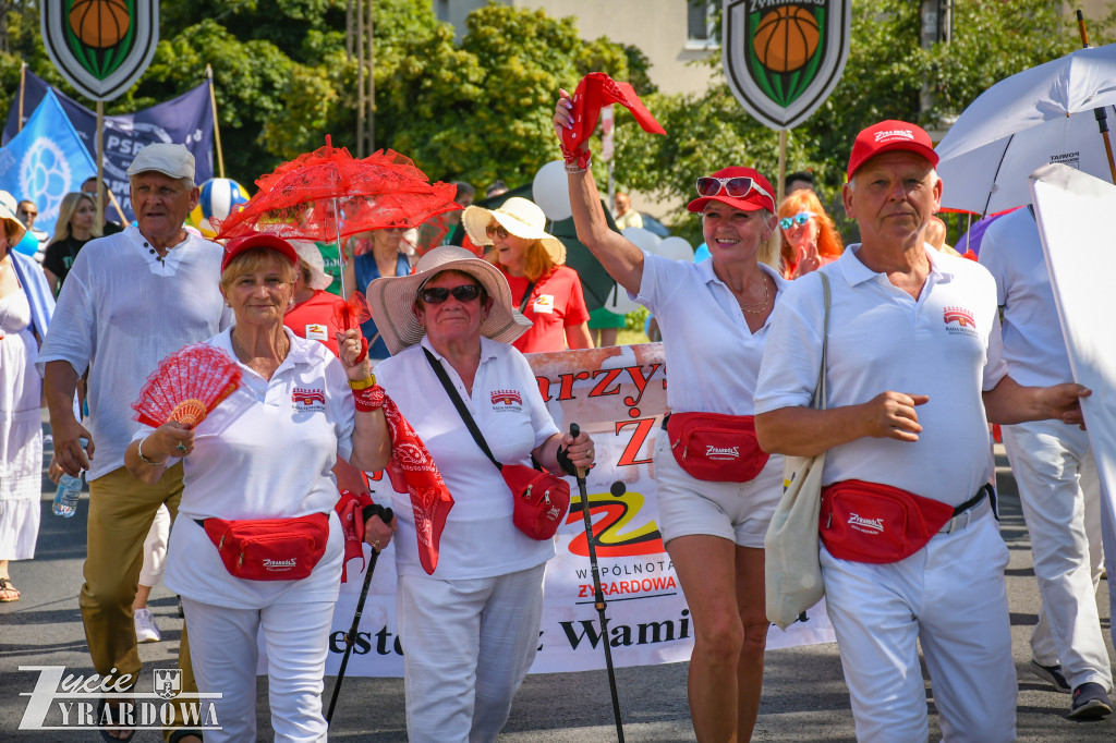 Parada otwierająca Święto Lnu