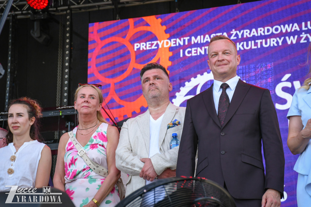 Parada otwierająca Święto Lnu