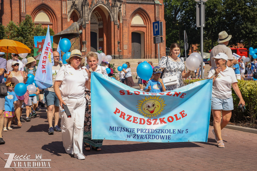 Parada otwierająca Święto Lnu