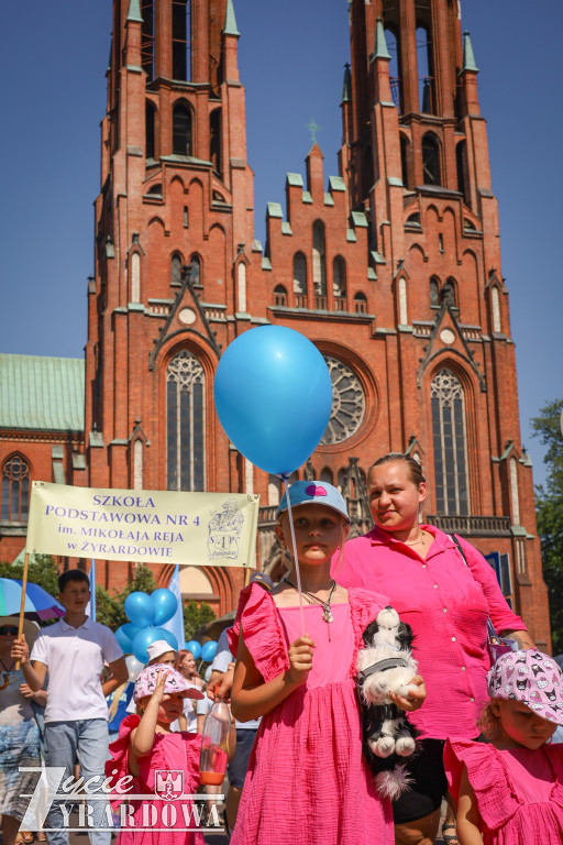 Parada otwierająca Święto Lnu
