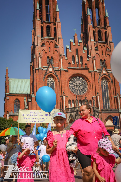Parada otwierająca Święto Lnu