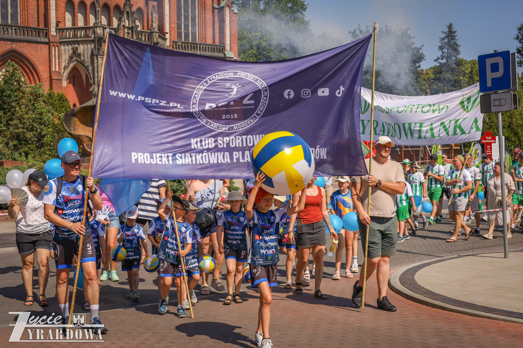 Parada otwierająca Święto Lnu