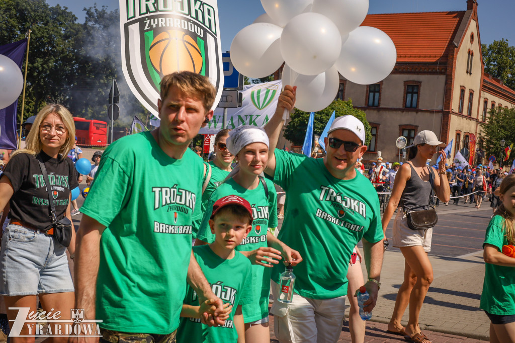 Parada otwierająca Święto Lnu