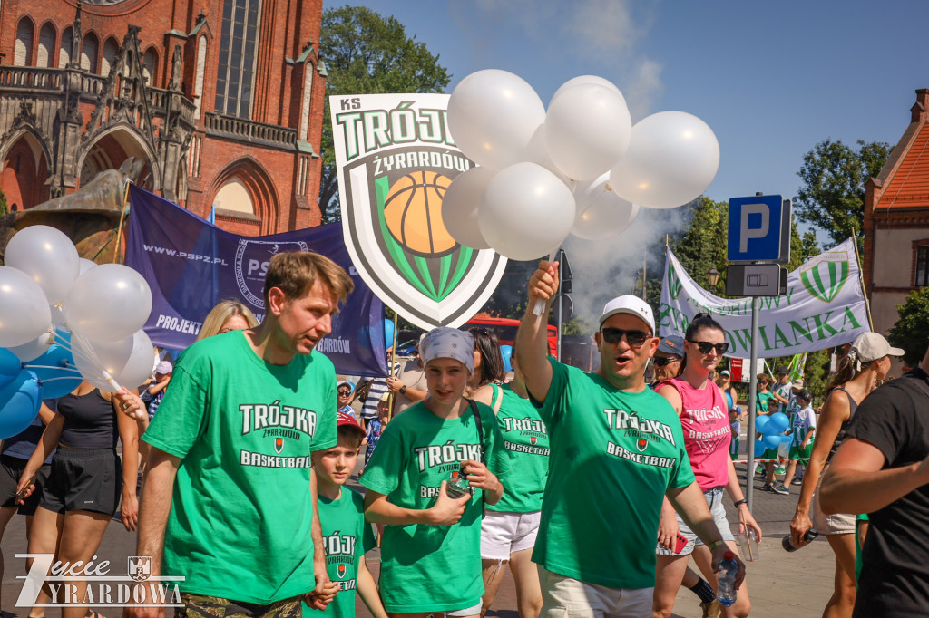 Parada otwierająca Święto Lnu