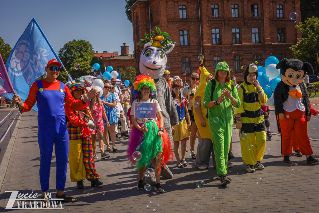 Parada otwierająca Święto Lnu