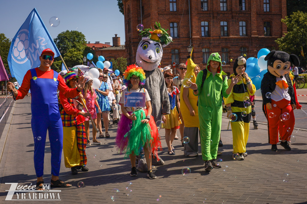 Parada otwierająca Święto Lnu