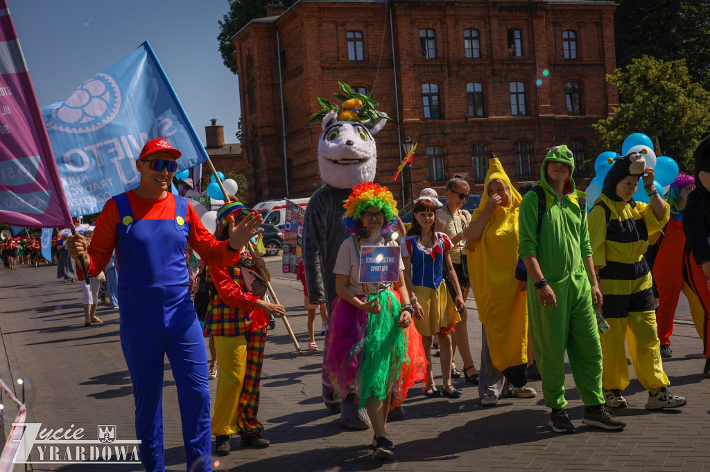 Parada otwierająca Święto Lnu