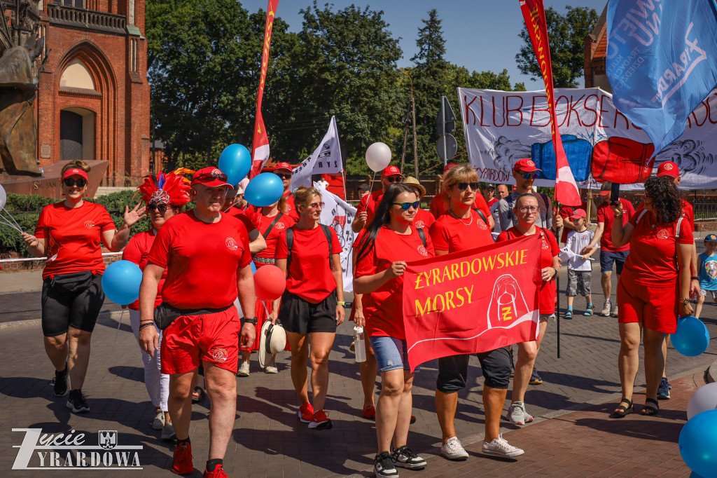 Parada otwierająca Święto Lnu