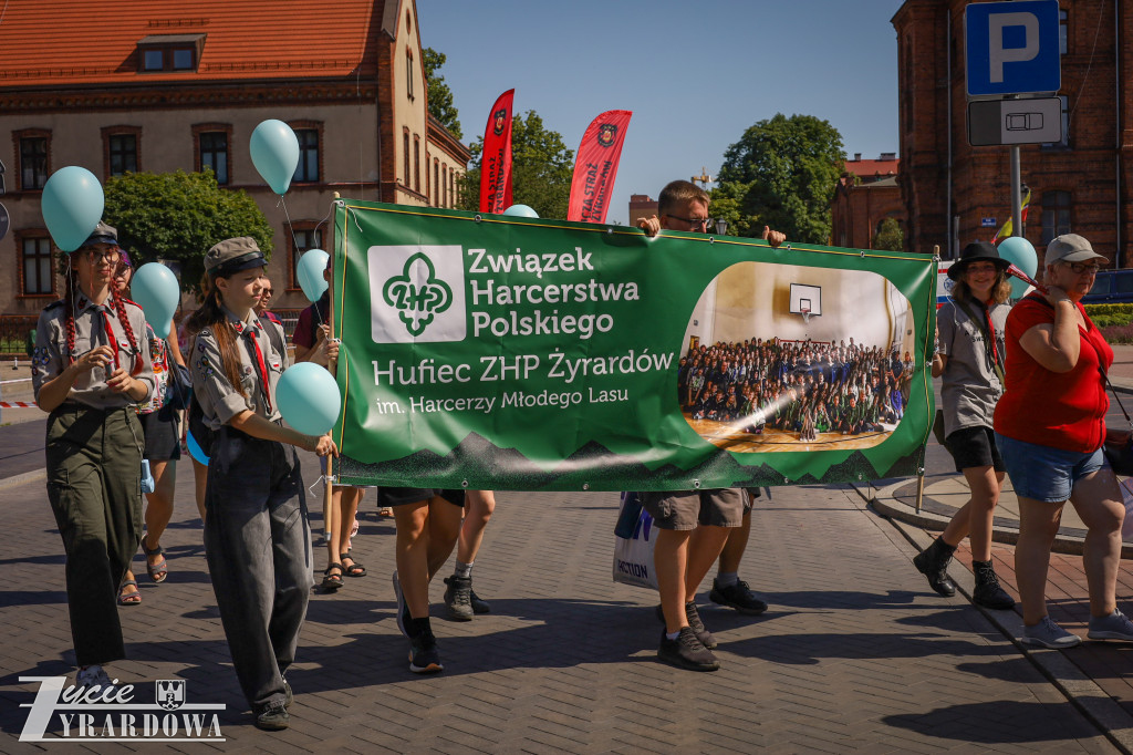 Parada otwierająca Święto Lnu