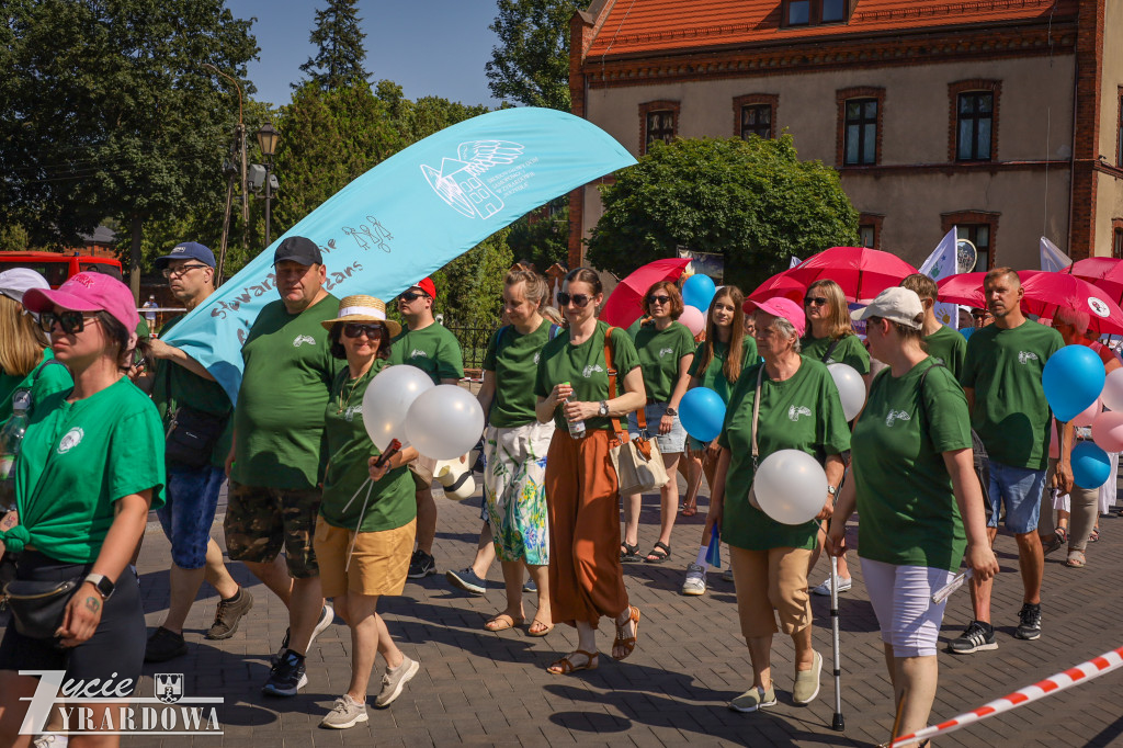 Parada otwierająca Święto Lnu