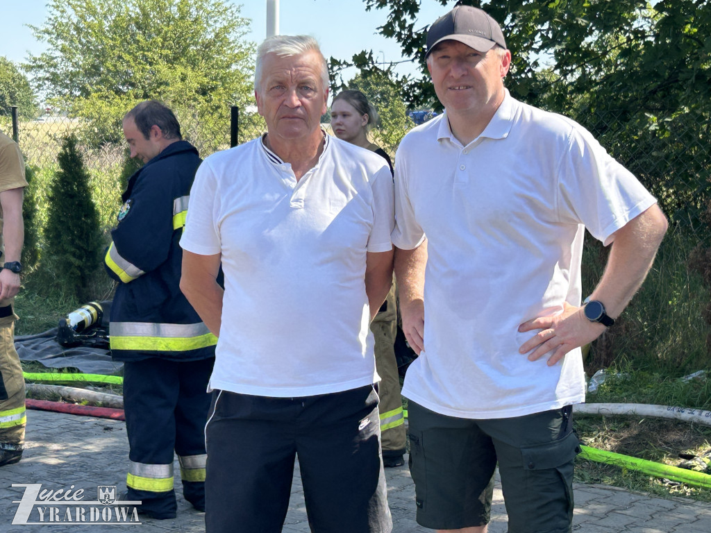 Płonęła hala z odpadami pod Mszczonowem