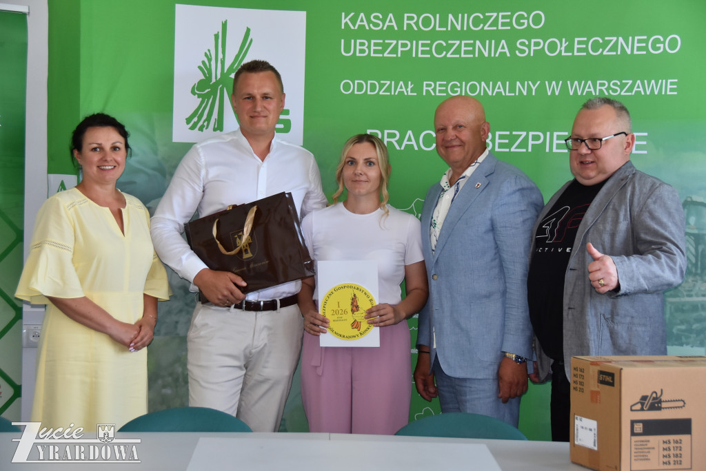 Monika i Paweł Łasica nagrodzeni za bezpieczne gospodarstwo