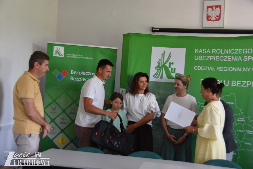 Monika i Paweł Łasica nagrodzeni za bezpieczne gospodarstwo