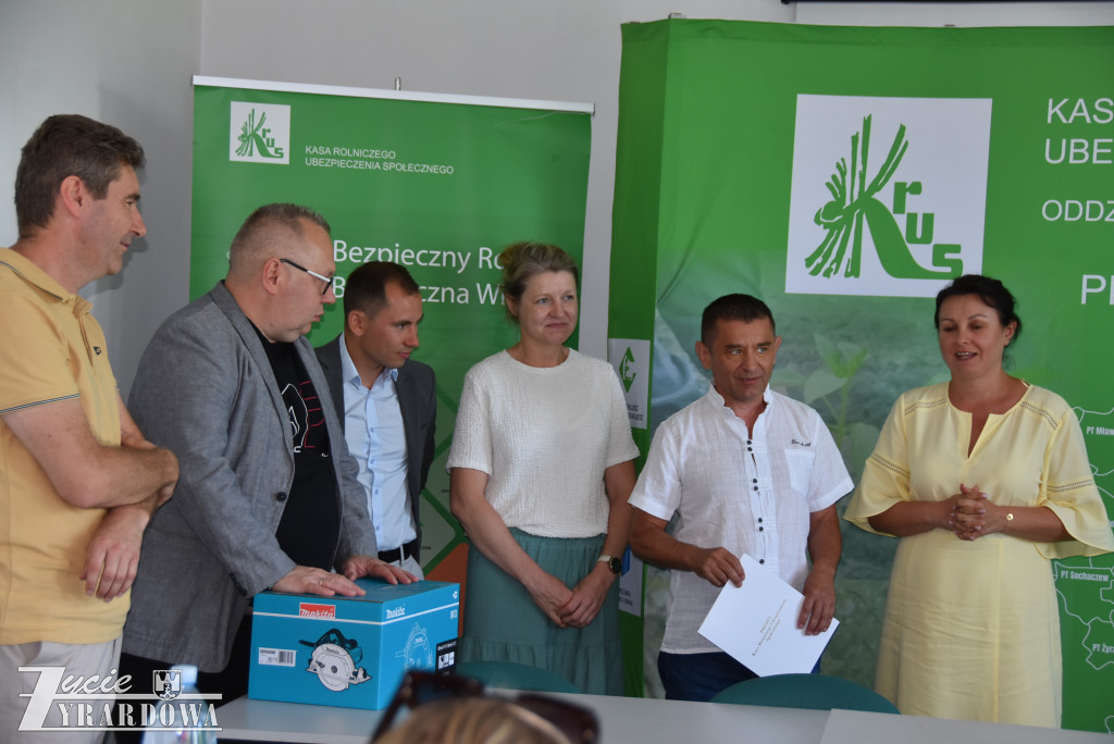 Monika i Paweł Łasica nagrodzeni za bezpieczne gospodarstwo