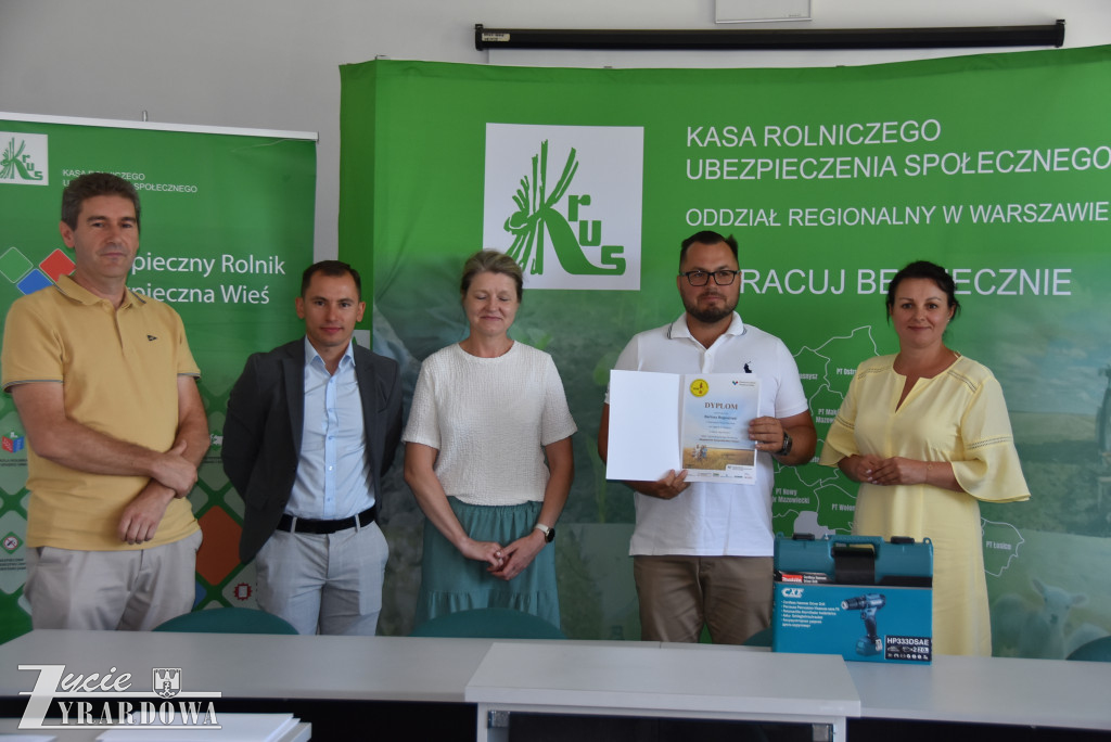 Monika i Paweł Łasica nagrodzeni za bezpieczne gospodarstwo