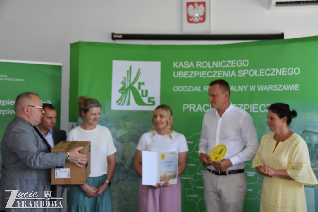 Monika i Paweł Łasica nagrodzeni za bezpieczne gospodarstwo