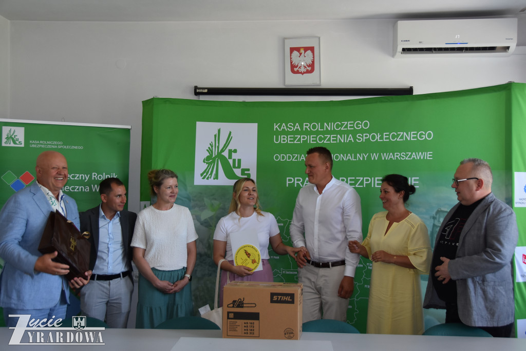 Monika i Paweł Łasica nagrodzeni za bezpieczne gospodarstwo