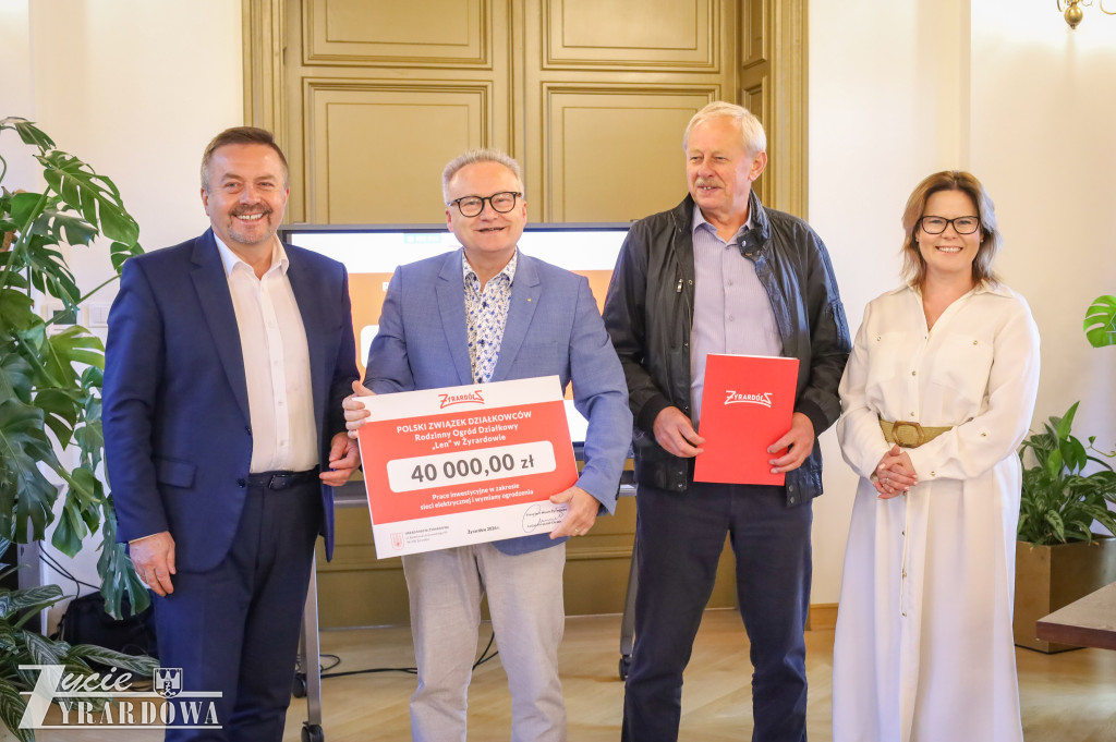 Wsparcie dla ROD w Żyrardowie – podpisano umowy