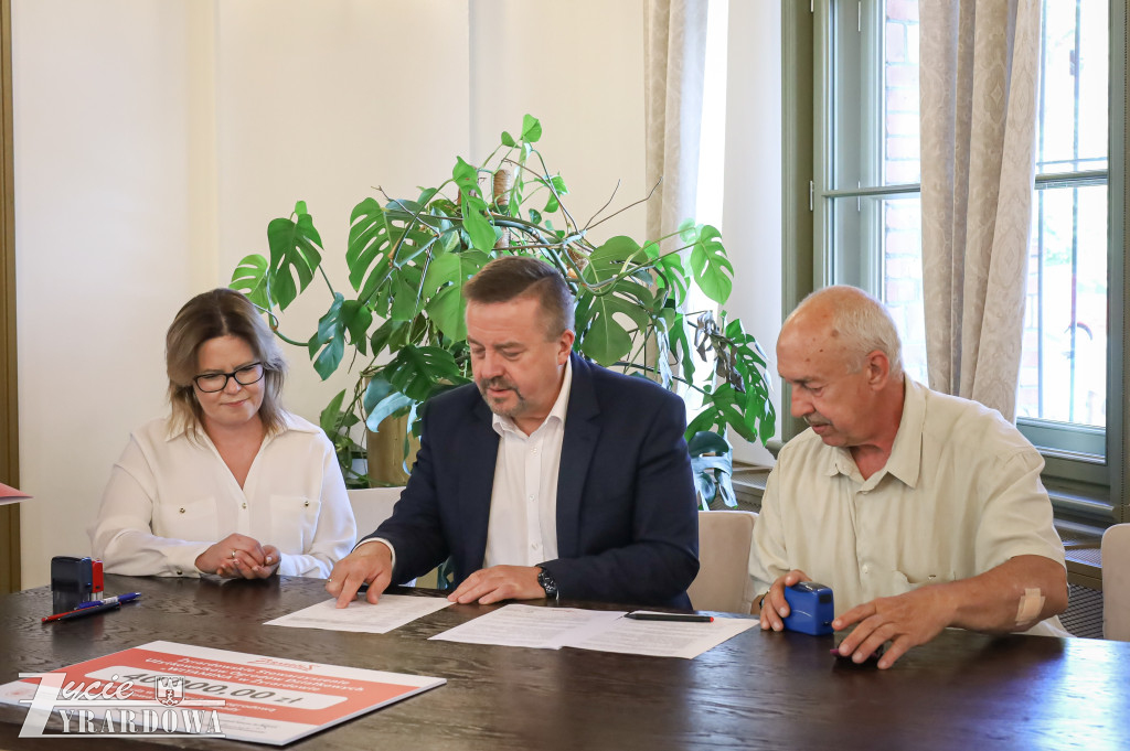 Wsparcie dla ROD w Żyrardowie – podpisano umowy