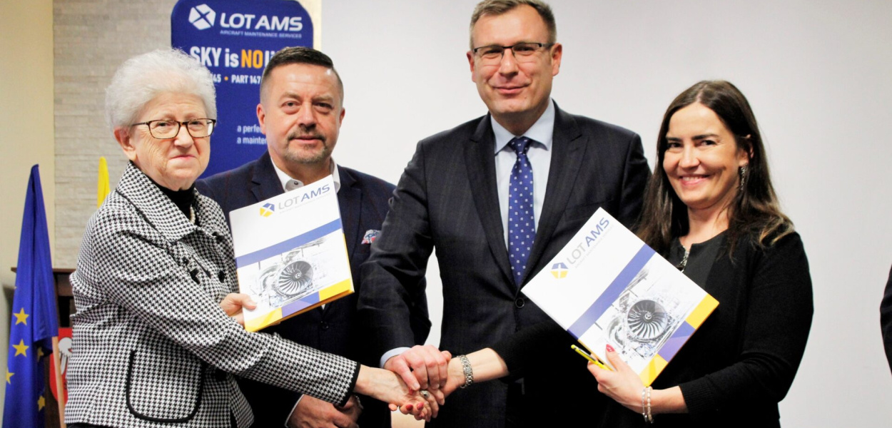 Współpraca Elektryka ze Spółką LOT