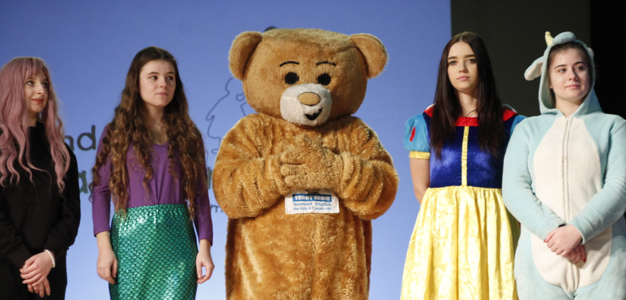 <strong>Pluszowy miś daje radość i nadzieję</strong>