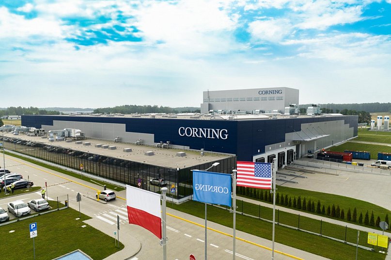 Światowy lider produkcji światłowodów w Mszczonowie