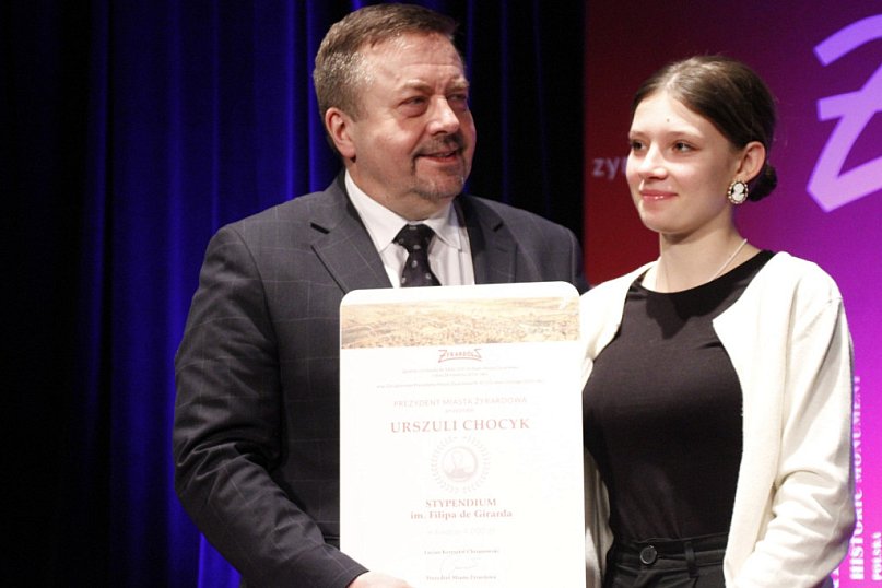 Prezydent wręczył stypendia artystyczne