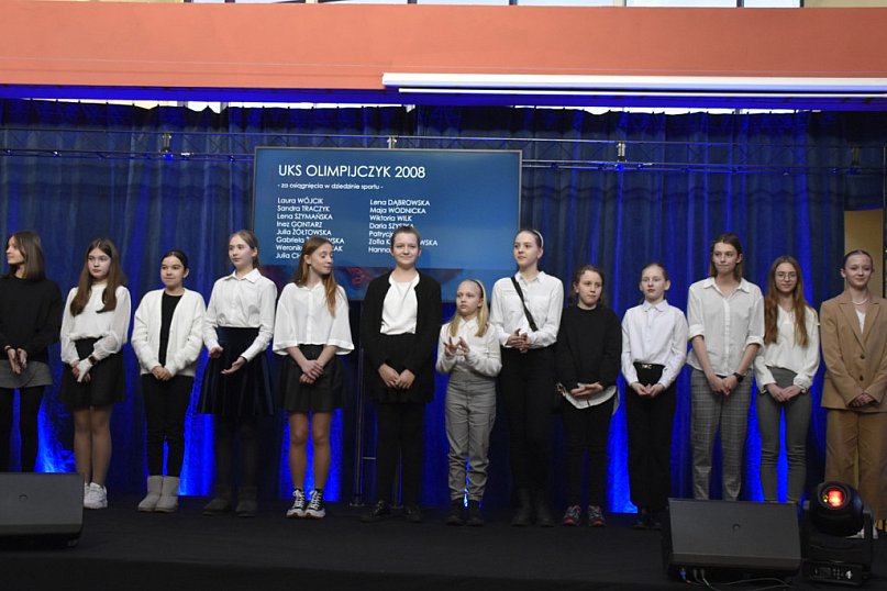 <strong>Uhonorowano stu młodych i ambitnych mszczonowian</strong>