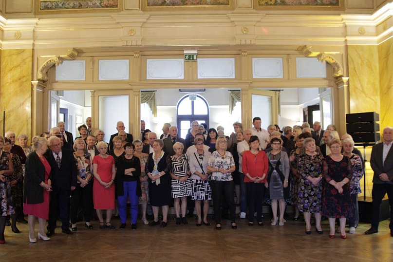 Seniorzy tworzą jedną wielką rodzinę