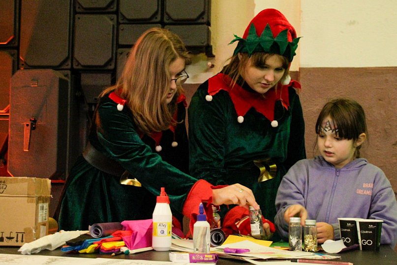 Magia Świąt opanowała historyczną fabrykę lnu!