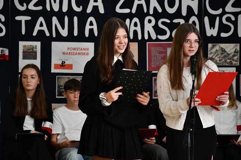 SP nr 4. Apel z Okazji 80. Rocznicy Zakończenia Powstania Warszawskiego