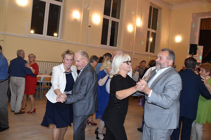 Dzień Seniora w dużej rodzinie u "Jarzębinek"