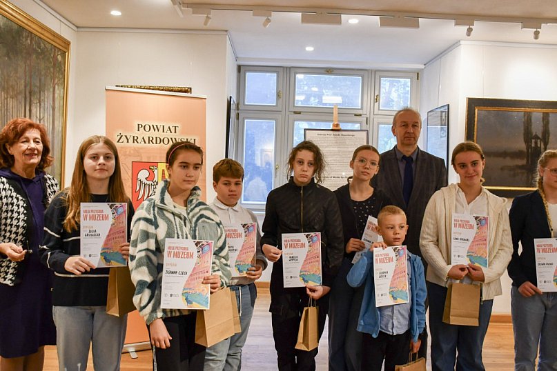 Sukces młodych artystów w międzynarodowym konkursie plastycznym