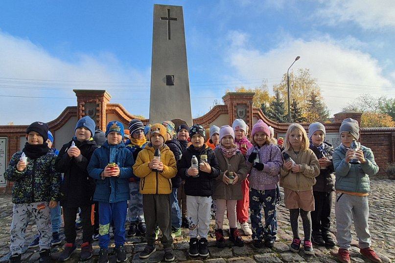Przedszkolaki uczą się patriotyzmu i szacunku dla historii