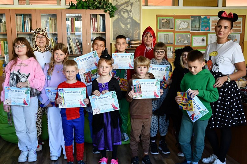 Dzień Postaci z Bajek w SP nr 4 w Żyrardowie