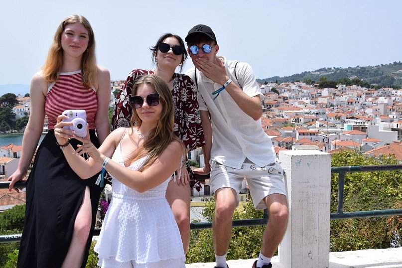 Uczniowie Zespołu Szkół nr 2 w Żyrardowie z certyfikatami Europass po praktykach w Grecji