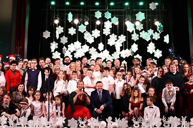 Piękny i wzruszający IX Festiwal &quot;Kolęda z Gwiazdami&quot;