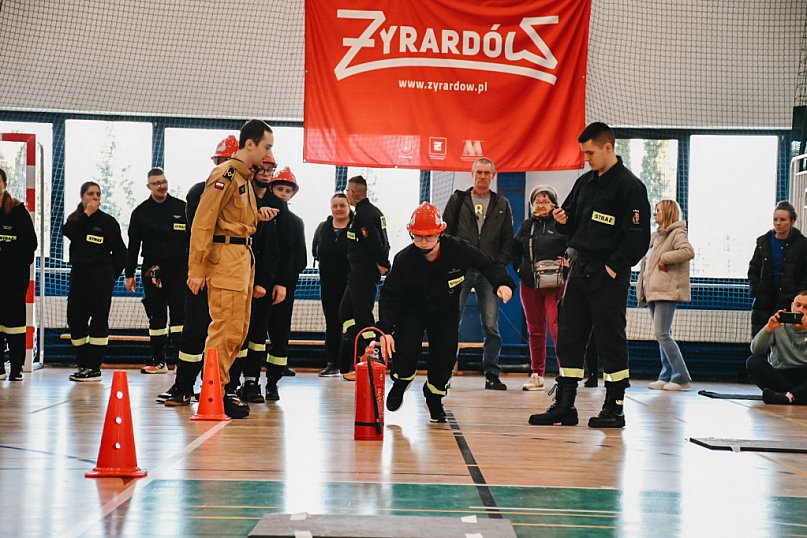 Młodzi strażacy w akcji