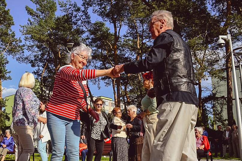 Sezon na tańce pod chmurką uważamy za otwarty