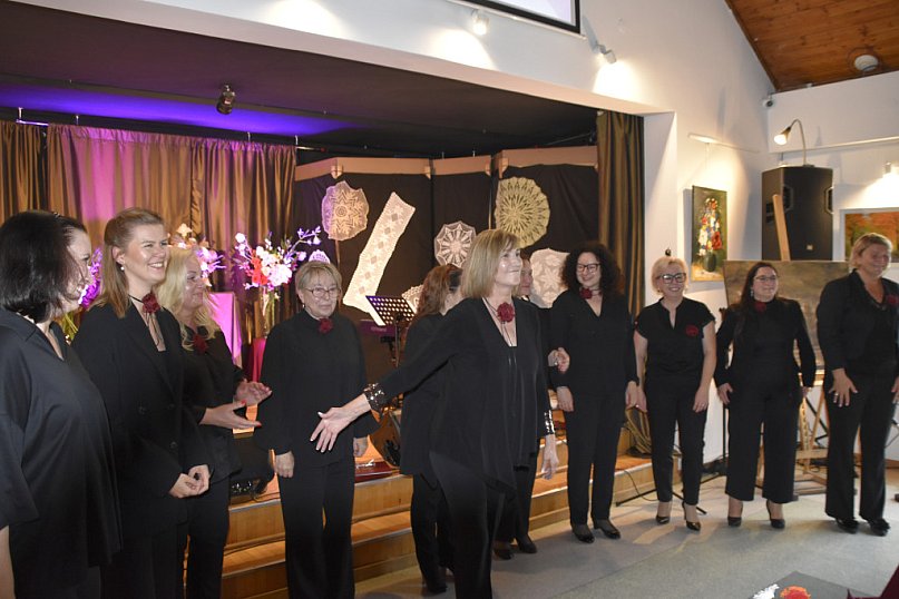 Uczta artystyczna i… mocne bicie serce matki