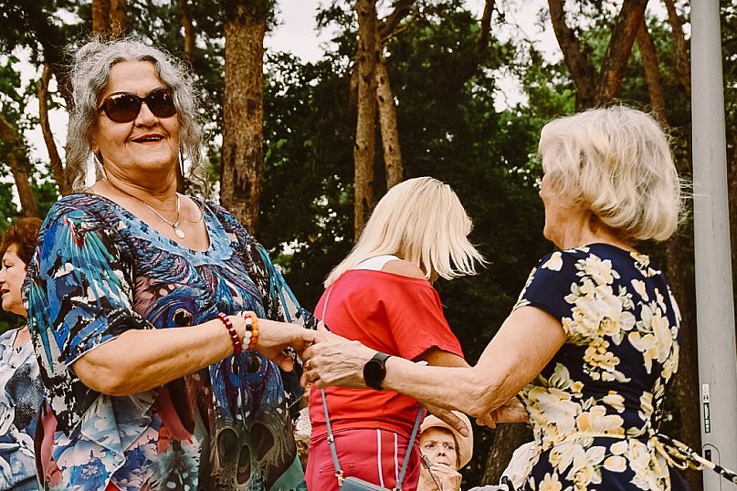 Letnia Potańcówka w Parku Seniora