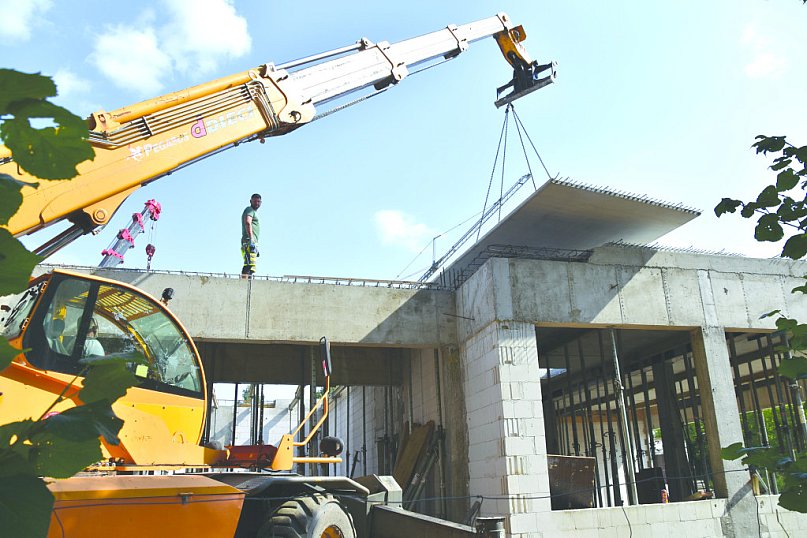 Będzie dach nad dziełem ludzkich serc