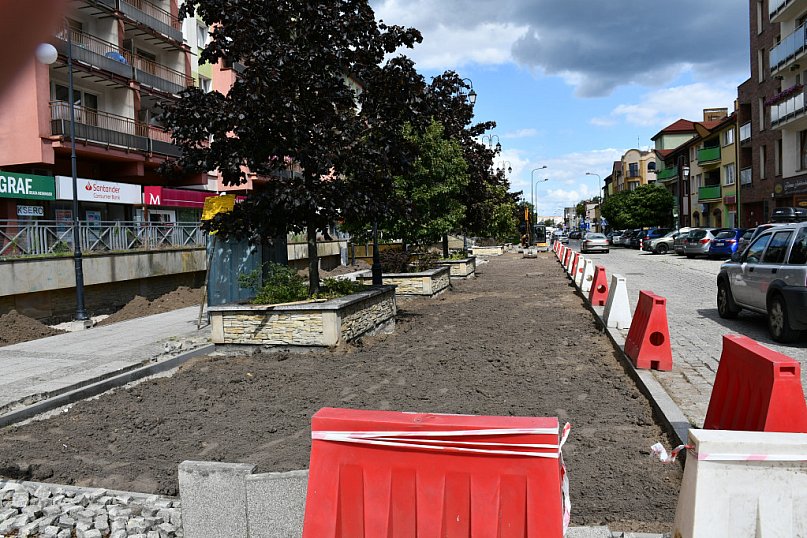 Na ulicy Okrzei będzie mniej betonu