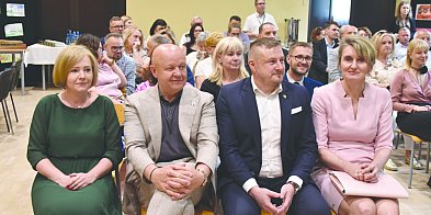 Marszałek przywiózł samorządom ponad 20 milionów -44533