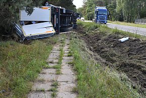 Skończyli swoją podróż w rowie-44888