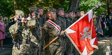 Pamięć i hołd bohaterom 1920 roku-45148